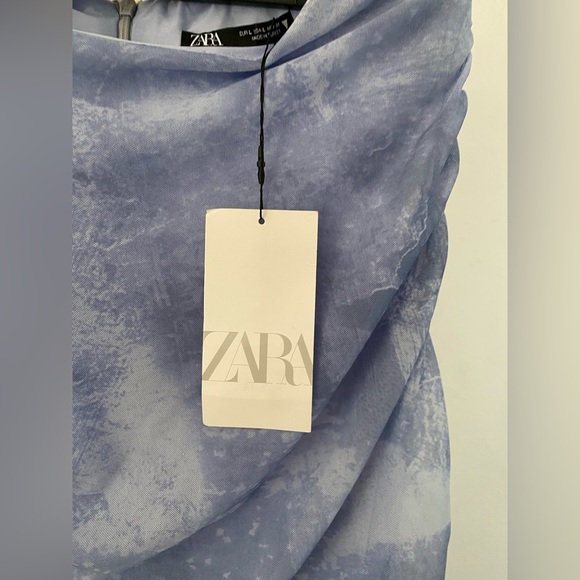 Zara One-Shoulder Dress in Soft Blue ZARA ASYMMETRIC TULLE DRESS - Picture 5 of 8